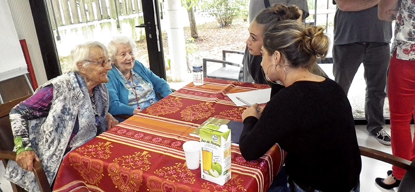 Photo d'une rencontre à la résidence privée personnes âgées de Saint Dizier Haute Marne 52.