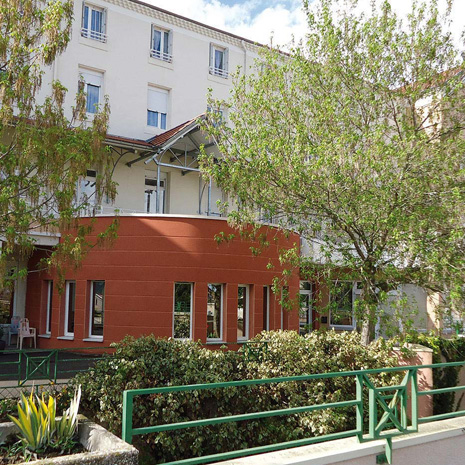 Maison de retraite médicalisée pour personnes âgées à Annonay Vienne Valence en Ardèche 07.